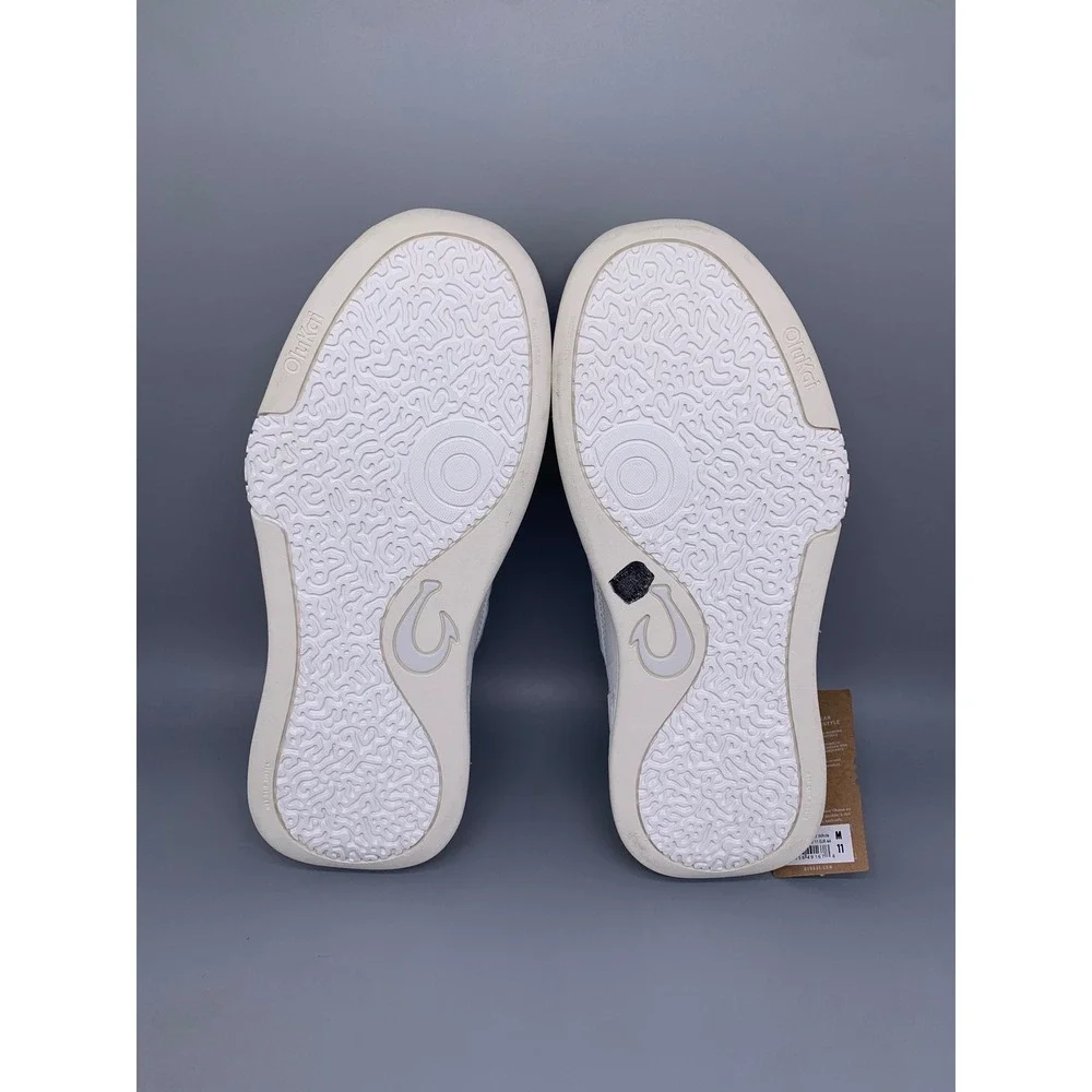OluKai anau white